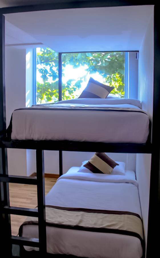 The Lodge Yangon Poshtel Esterno foto